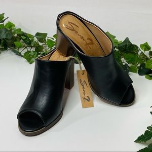 NWT Black Leather Mules